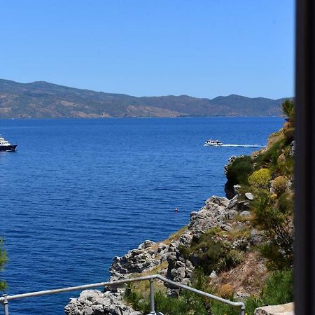 Douskos Beach House Apartment Hydra  Exterior photo